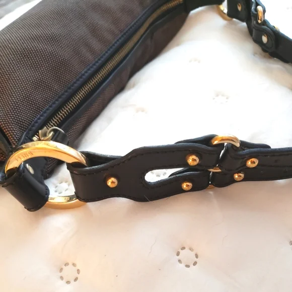 Fendi knotted canvas Baguette 12x6 - Picture 5 of 15